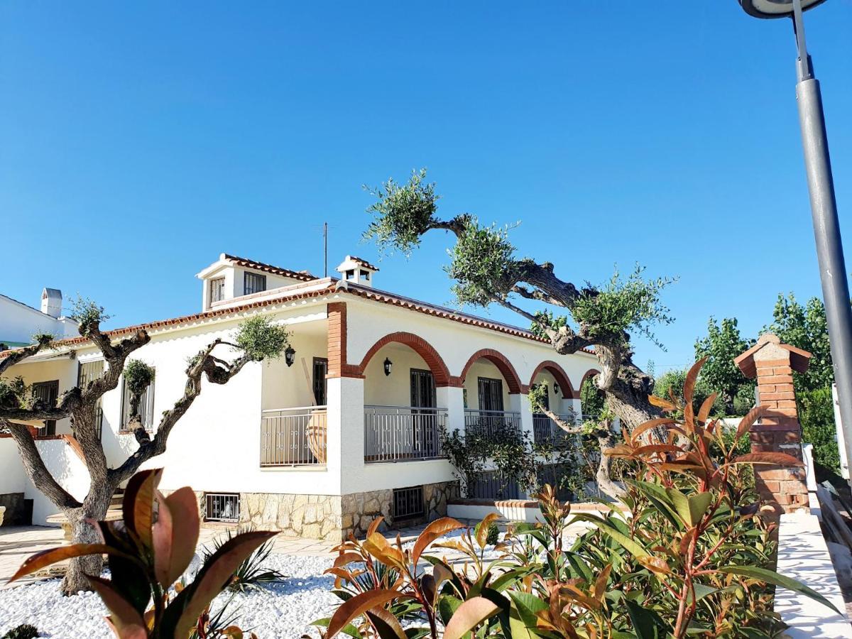 New Holiday House "Casa Mialina" With Private Pool, 300M To Beach 坎布里尔斯 外观 照片