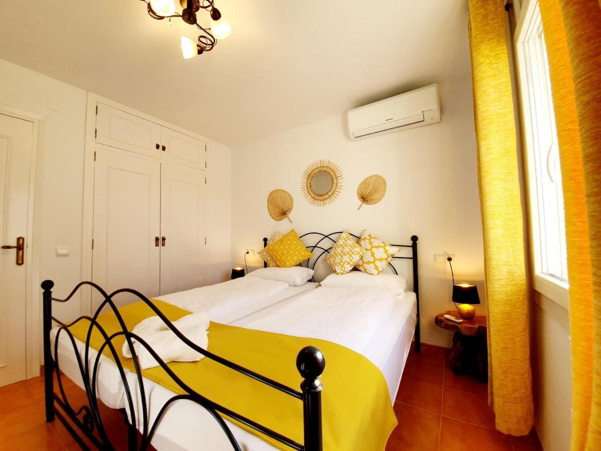 New Holiday House "Casa Mialina" With Private Pool, 300M To Beach 坎布里尔斯 外观 照片